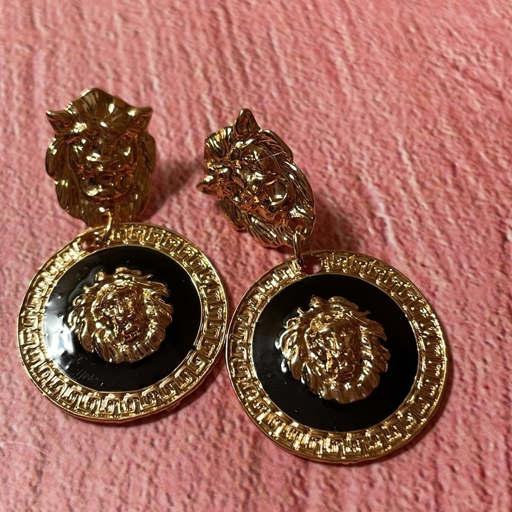 Sassy Studs Lion Drop Earrings - Picture 13 of 15